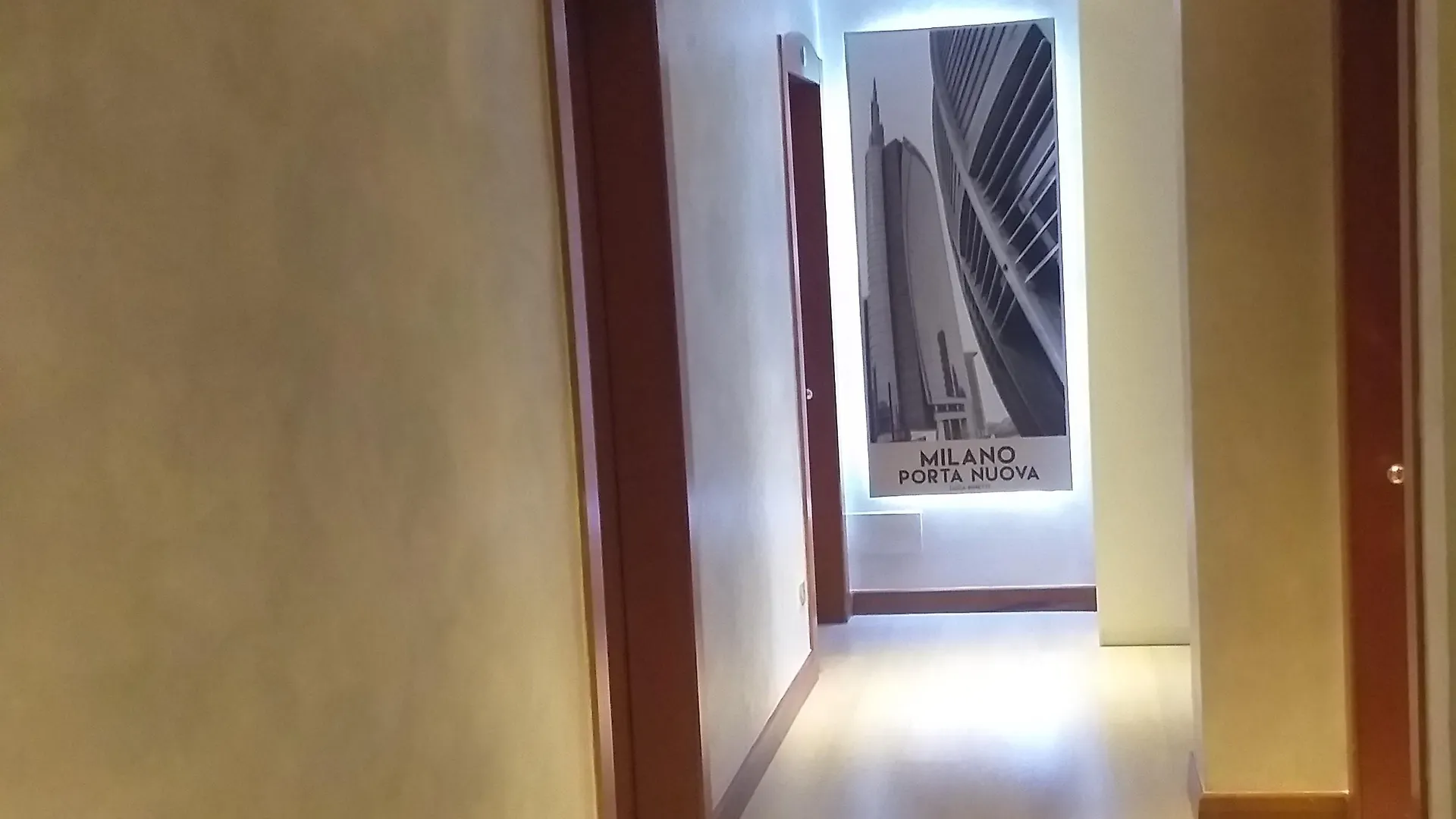Agape Hotel Aa Hotels Milan 4*,