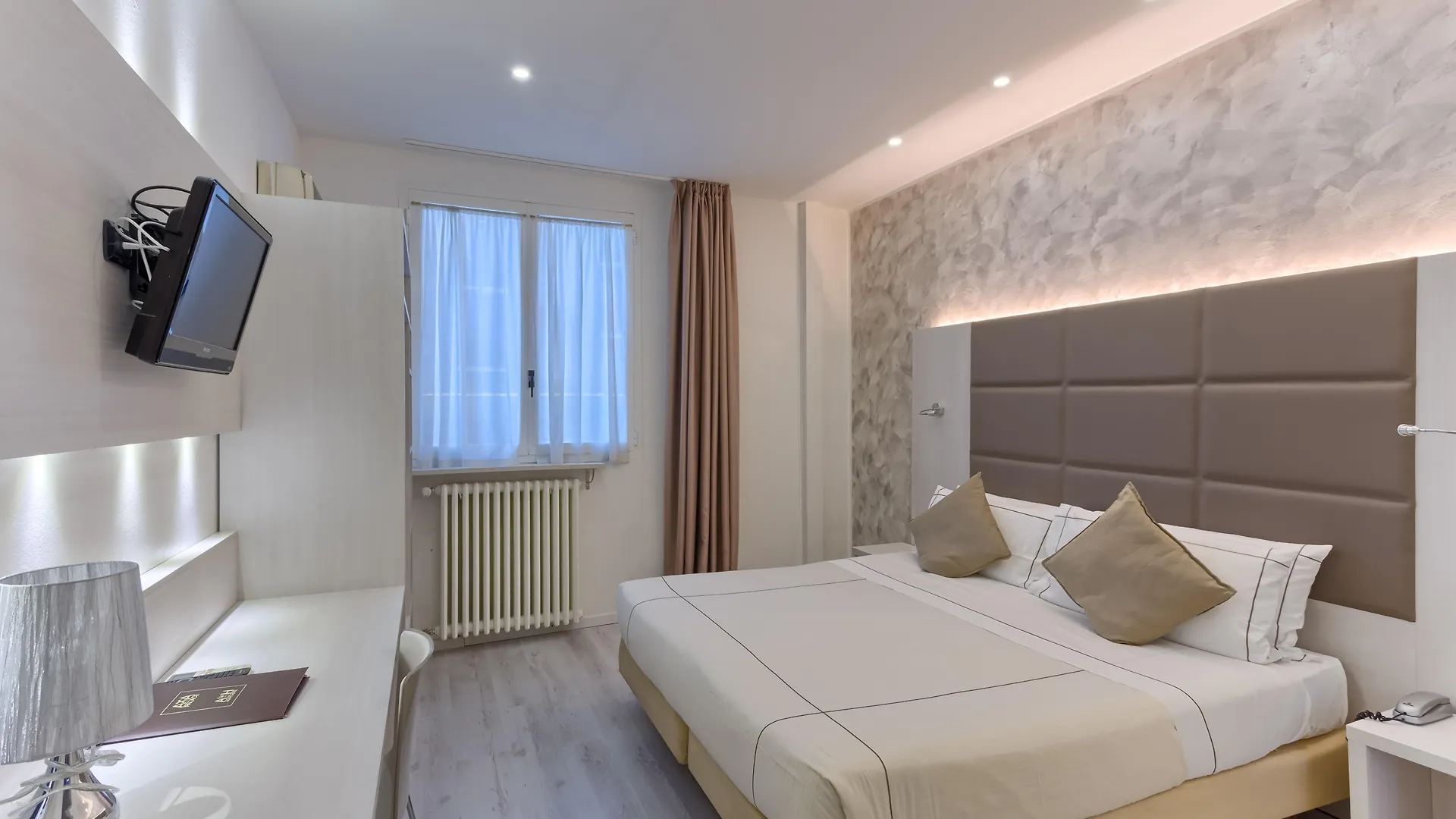 Agape Hotel Aa Hotels Milan