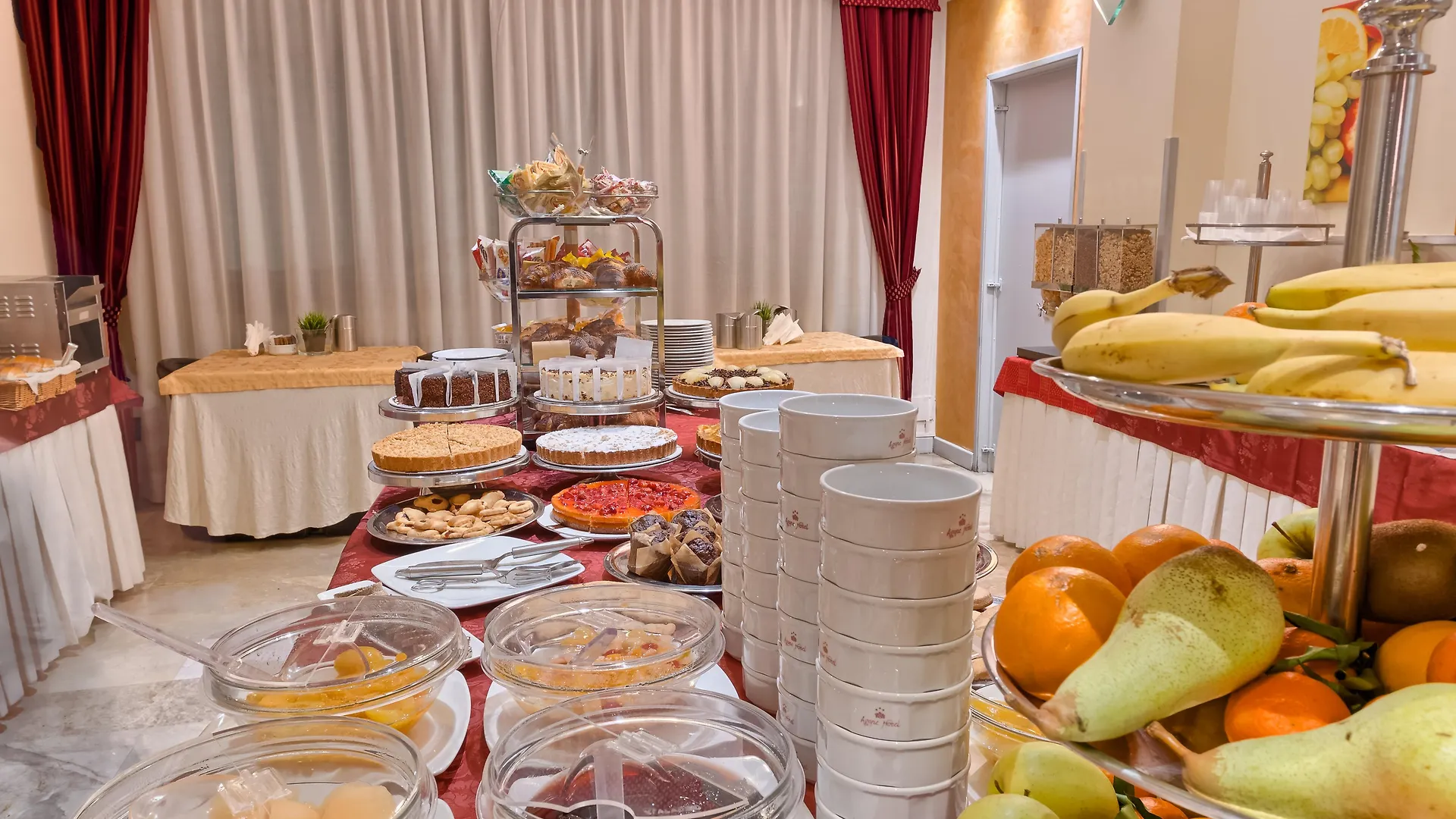 Agape Hotel Aa Hotels Milan 4*,